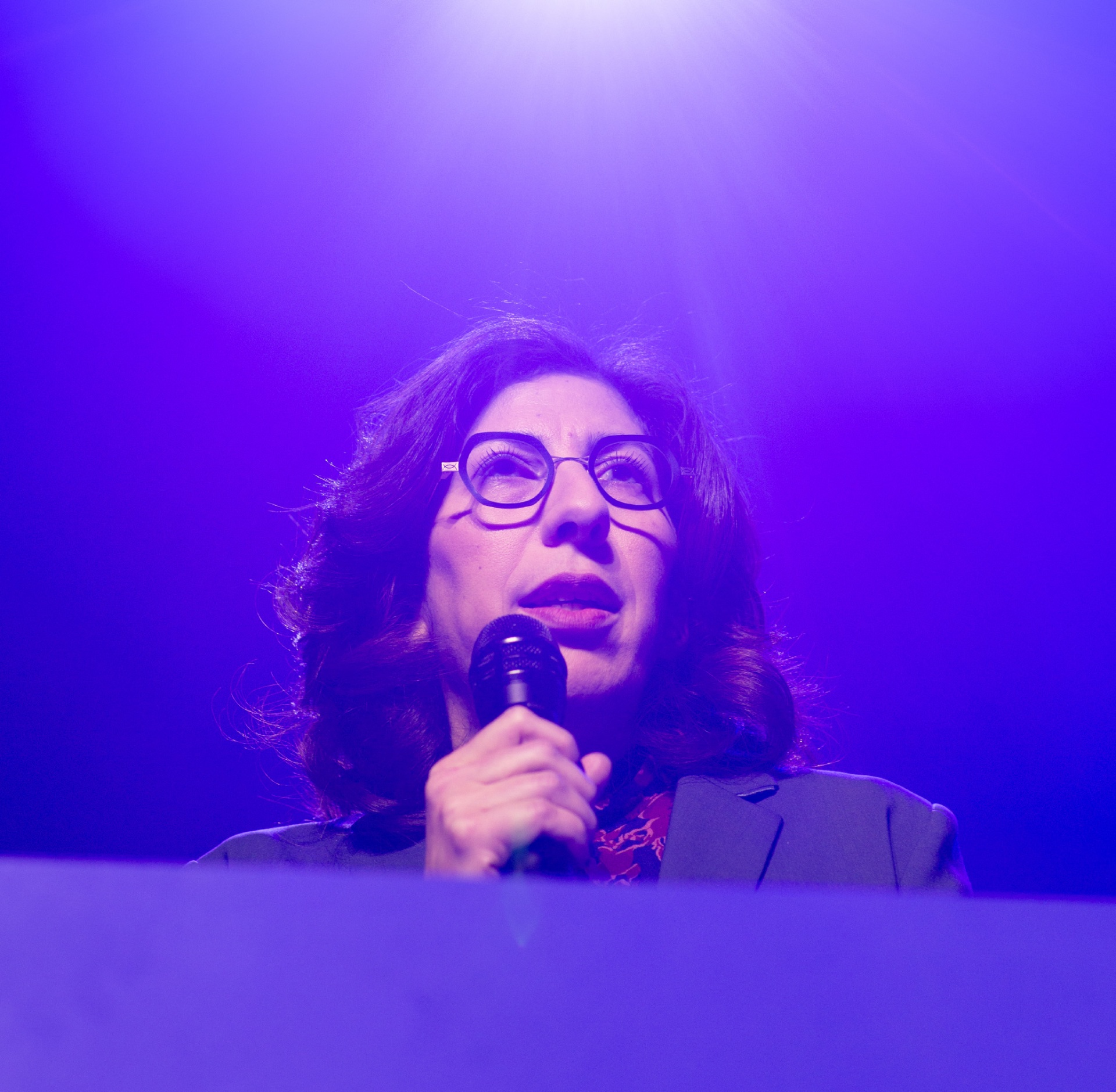 Rima Abdul Malak s'exprimant lors du séminaire interne de Cultura à l'Accor Arena de Bordeaux. - réalisé par Agence Kulte